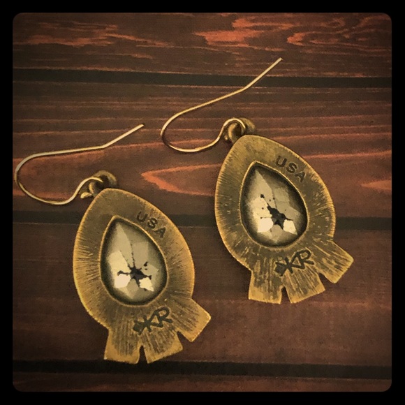 Silpada’s K&R Collections Blue Streak Earrings - Picture 4 of 5